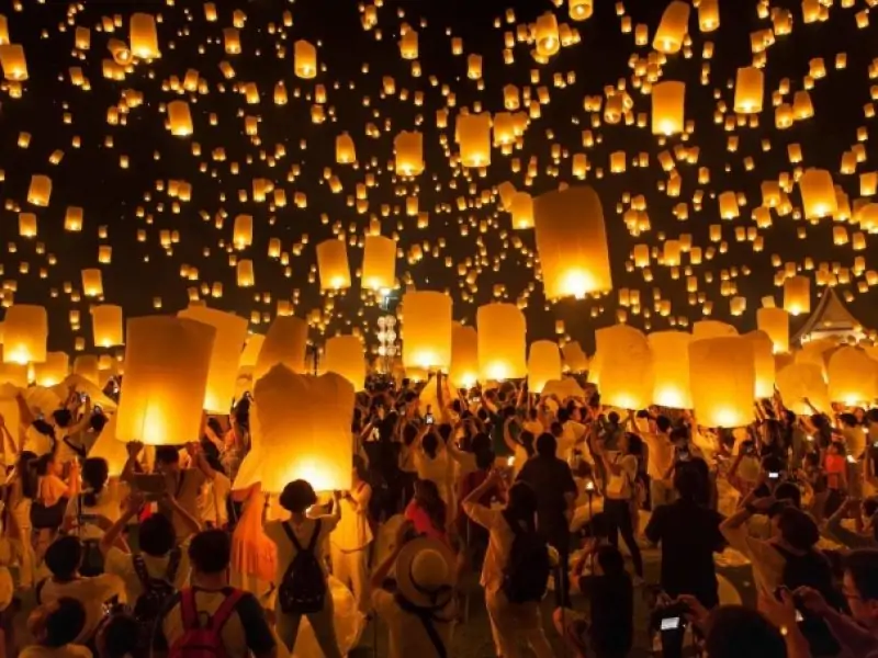Loy-Krathong-06-4060-1667895875-800×600.jpg
